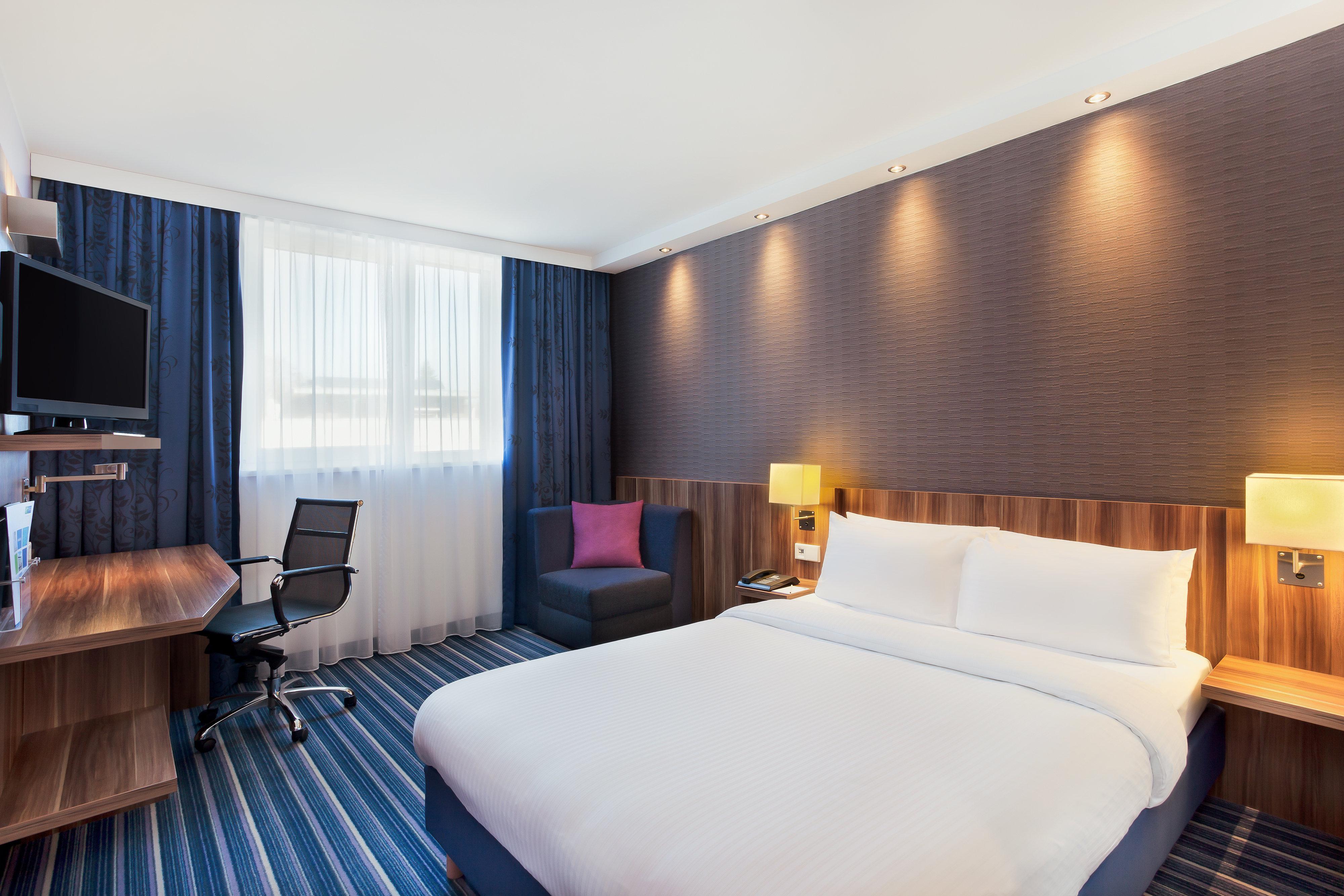 Holiday Inn Express Augsburg, An Ihg Hotel Екстериор снимка