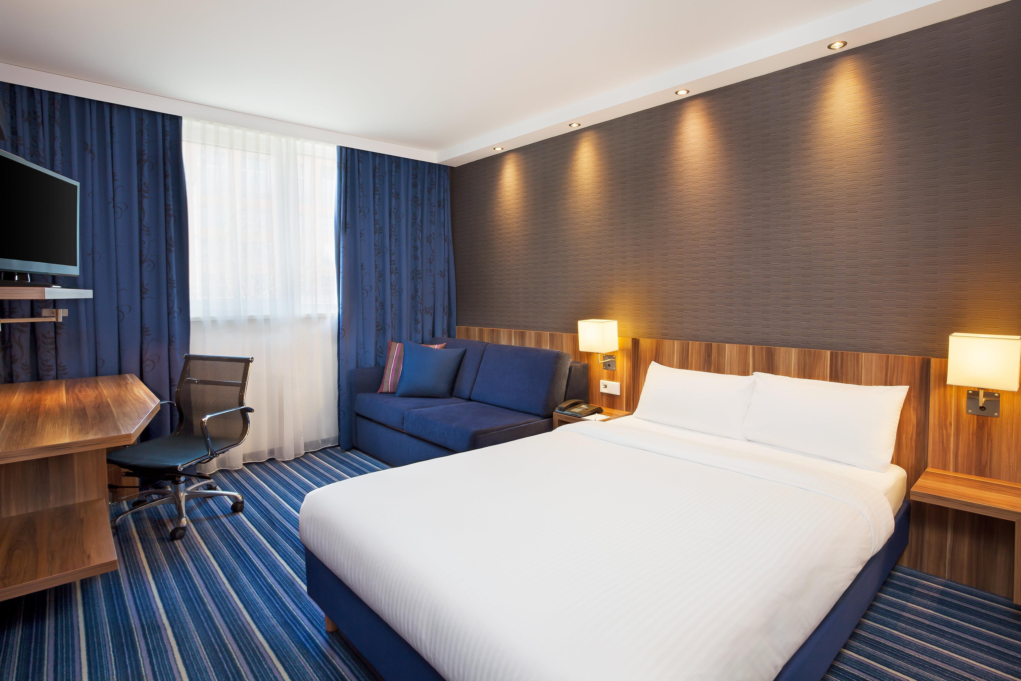 Holiday Inn Express Augsburg, An Ihg Hotel Екстериор снимка