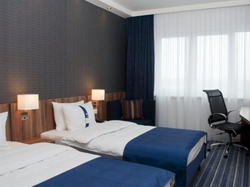 Holiday Inn Express Augsburg, An Ihg Hotel Екстериор снимка