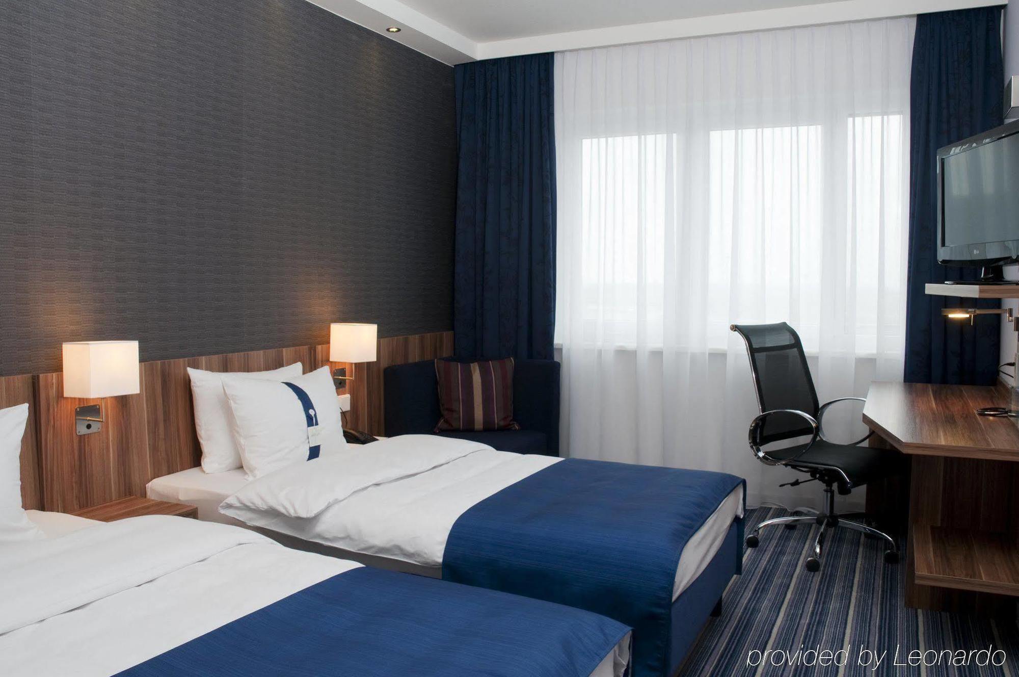 Holiday Inn Express Augsburg, An Ihg Hotel Екстериор снимка